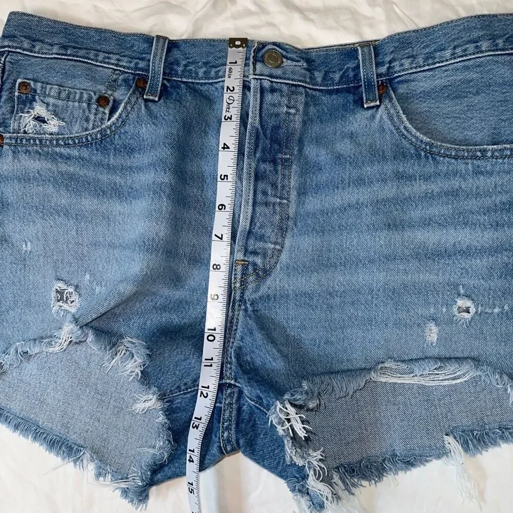 Levi’s 501 Distressed Denim High Rise Button Fly Shorts Womens 36” Casual Summer